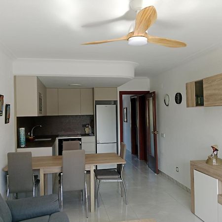 Cozzy Flat In A Quiet And Nice Area / Acogedor Apartamento En Zona Tranquila Y Agradable Камбрілс Екстер'єр фото
